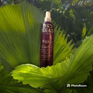 BED HEAD FOXY CURLS SPRAY